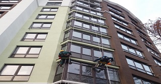 Установка крыши на балкон Грозный цена от 1049 руб. м/2.